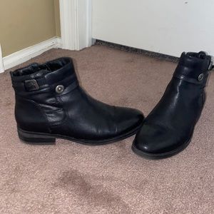 BareTraps - Black Ankle Booty. Size 8.